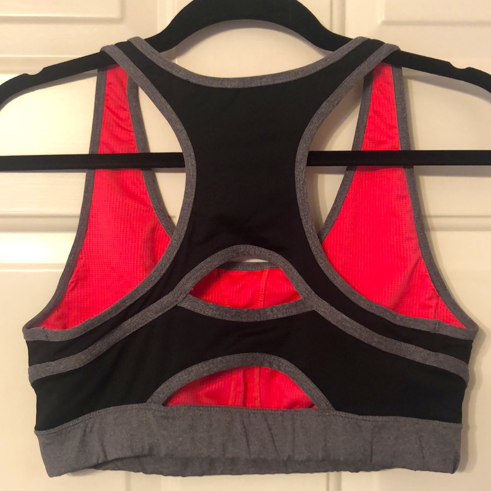 🇺🇸MTA sports bra, size XL. - Picture 3 of 3